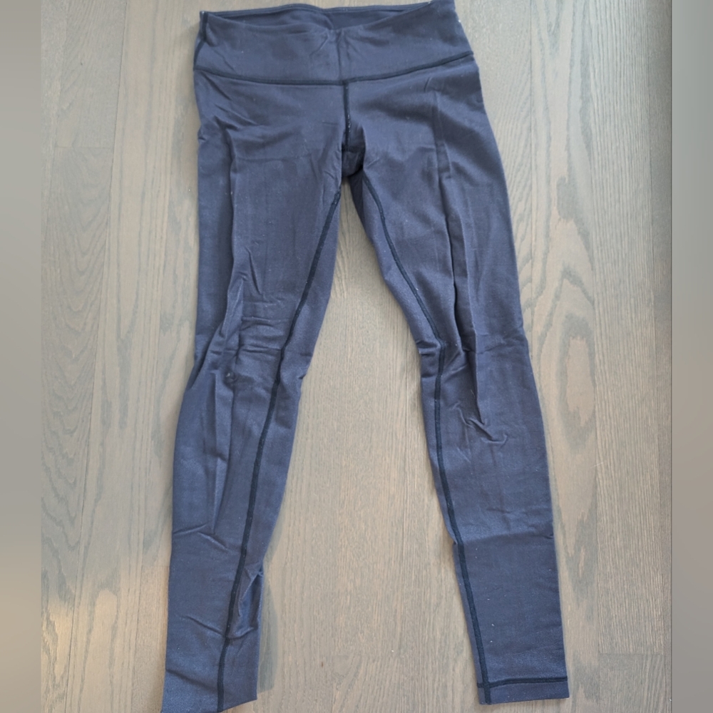 Lululemon leggings size 6